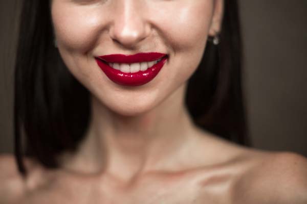 How Dental Bonding Is Used As Part Of A Smile Makeover